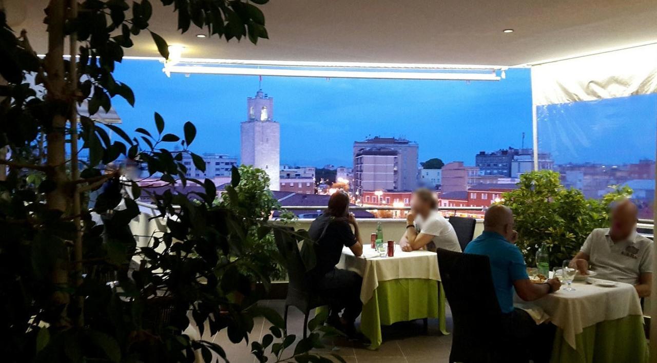 Hotel Europa ลาตินา ภายนอก รูปภาพ